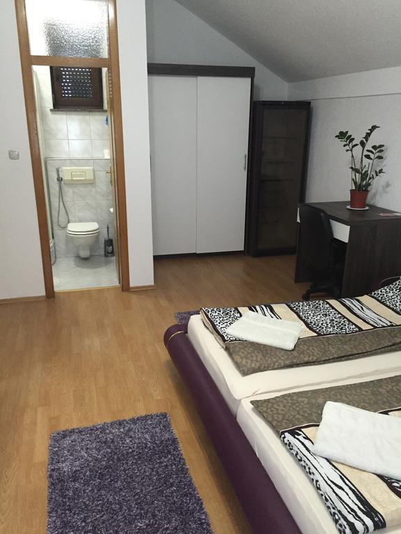City Bridge Guest House Bihać Esterno foto